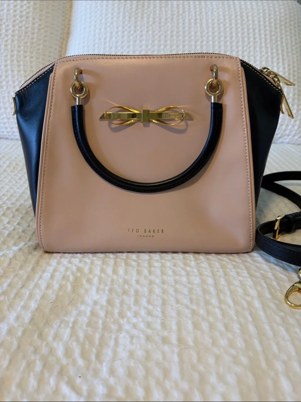 Ted Baker satchel/Crossbody excellent condition